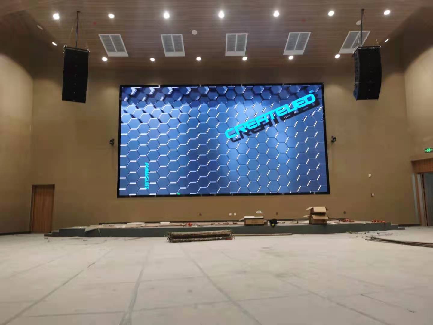 北京藍宇科技小間距全彩LED電子屏室內高清led大屏幕案例